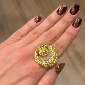 BAGUE DORÉE MARTELEE